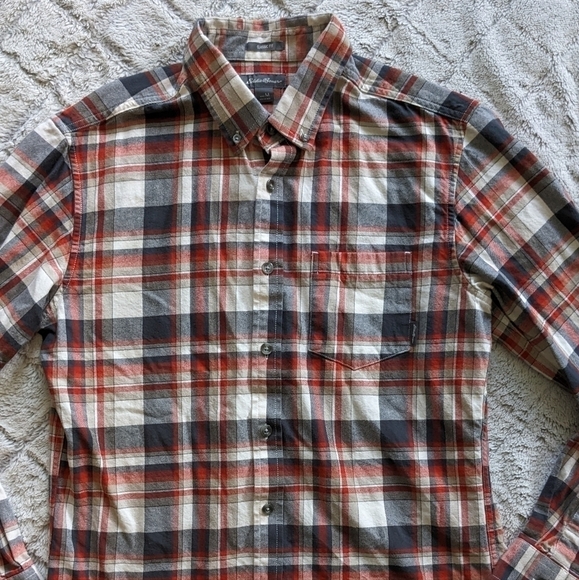 Eddie Bauer Classic Fit Red Plaid Button Shirt Men’s Medium Collar Long Sleeve - Picture 3 of 5